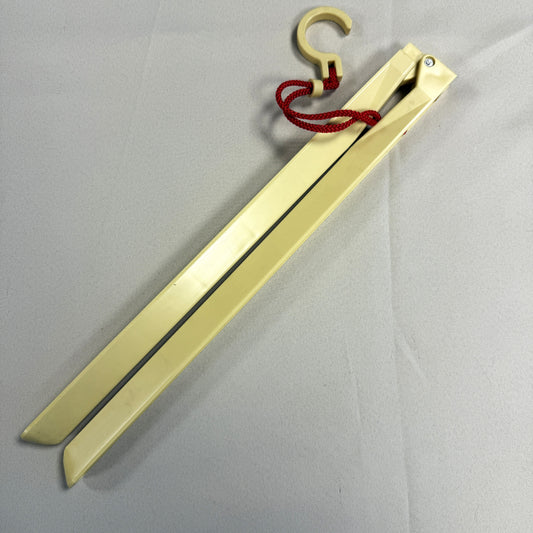 Kimono Hanger - Folding Cream