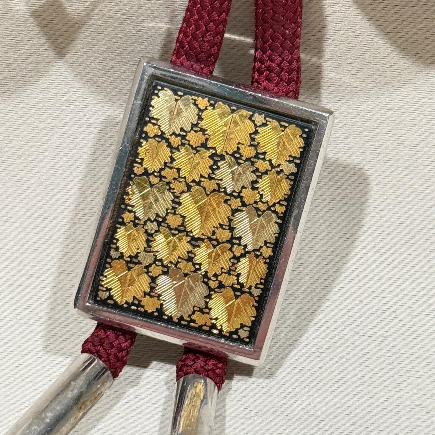 "Autumn Ivy" Vintage Bolo Tie