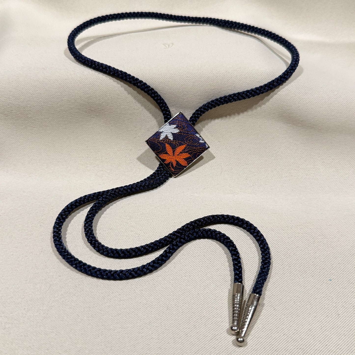 "Maple Current" Vintage Bolo Tie