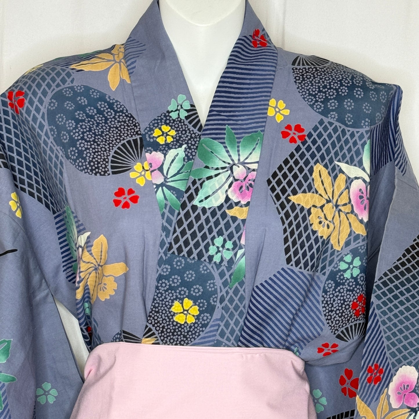"Iris Breeze" Vintage Japanese Yukata