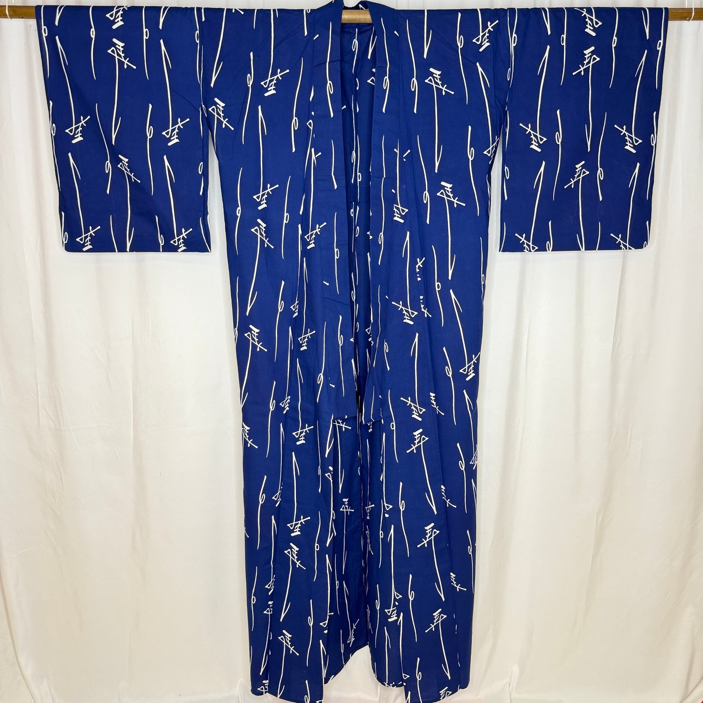 "Auspicious Kotobuki" Vintage Japanese Yukata