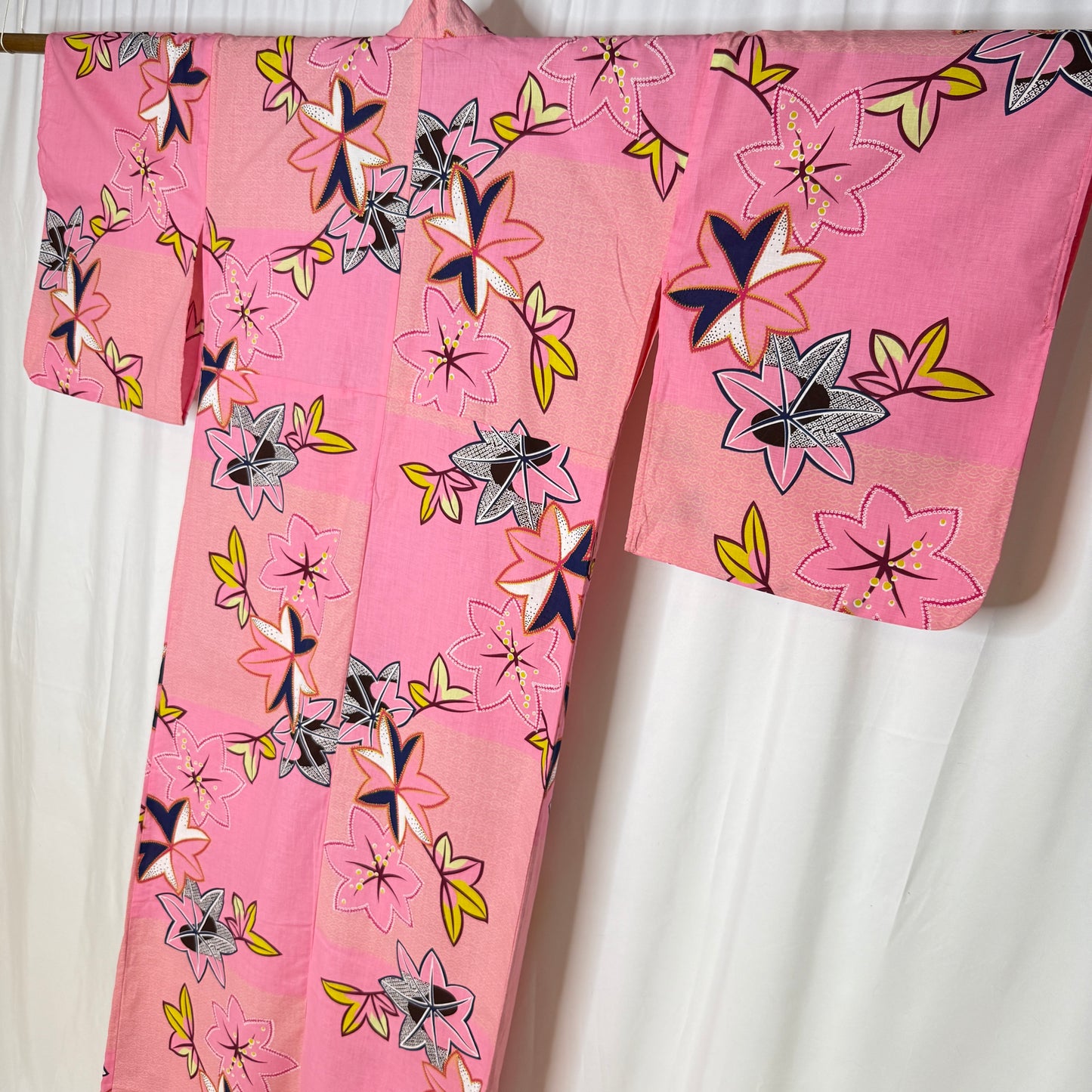 "Bubblegum Momiji" Vintage Japanese Yukata