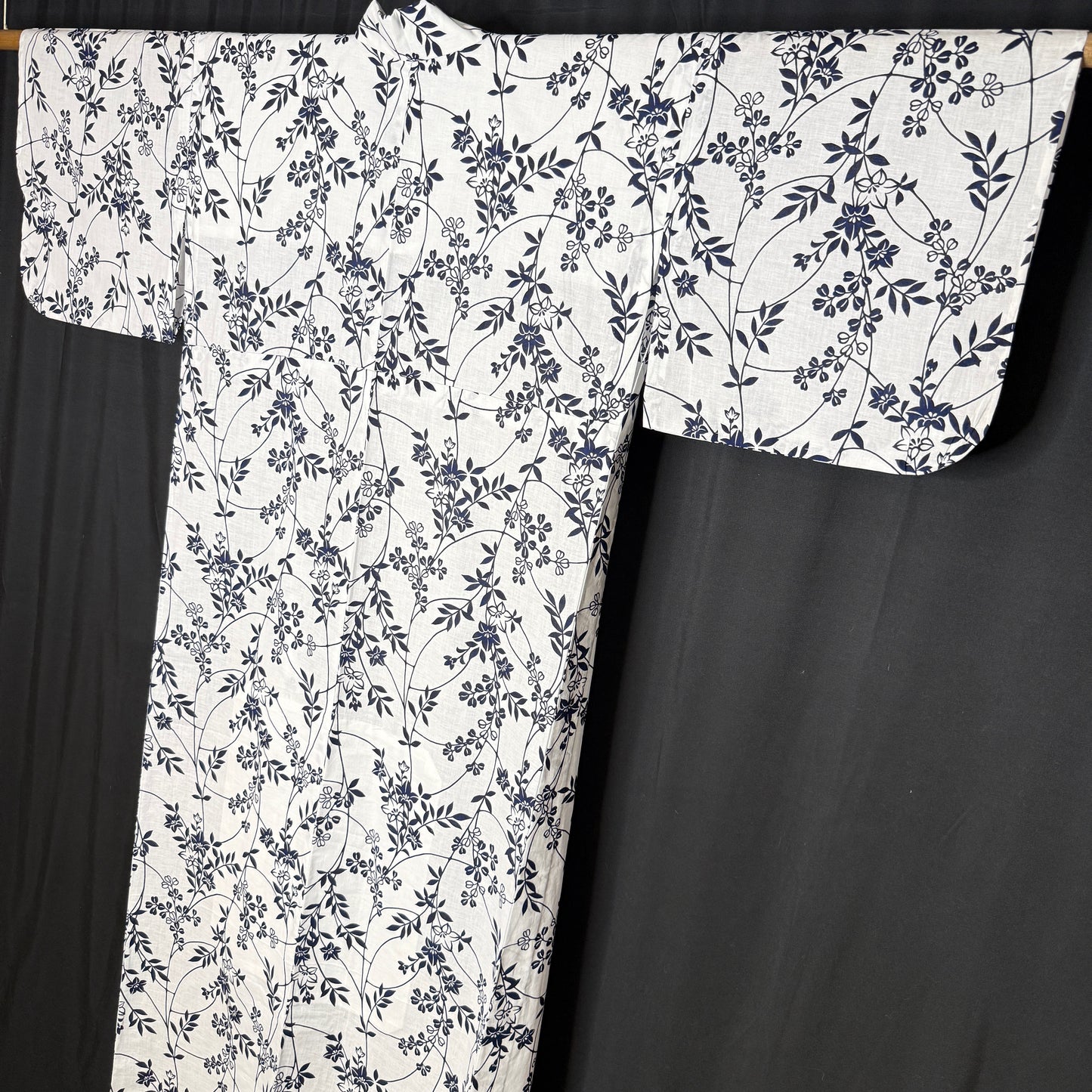 "Graceful Hagi" Vintage Japanese Yukata