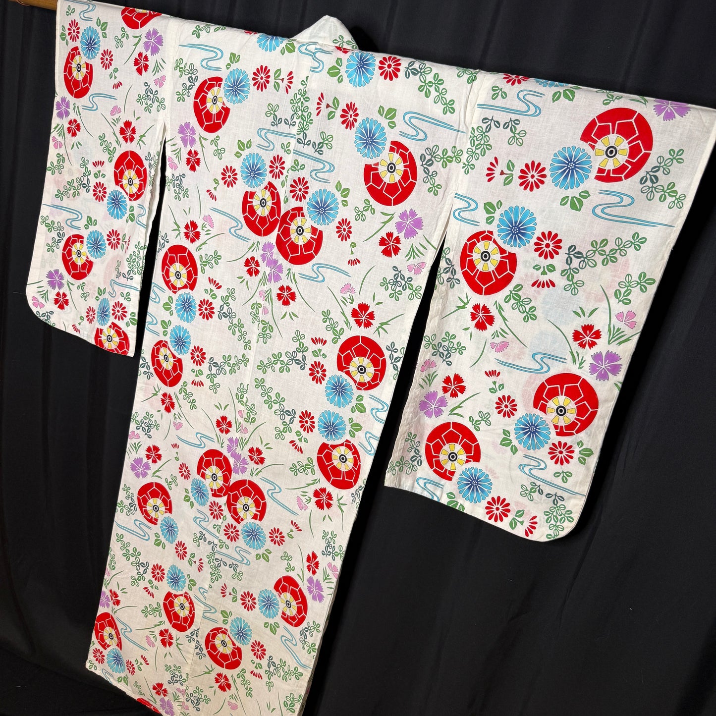 "Summer Spin" Vintage Girl's Yukata