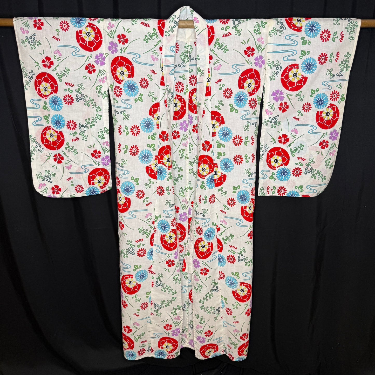 "Summer Spin" Vintage Girl's Yukata