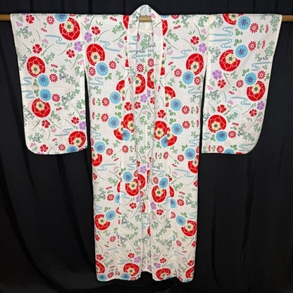 "Summer Spin" Vintage Girl's Yukata