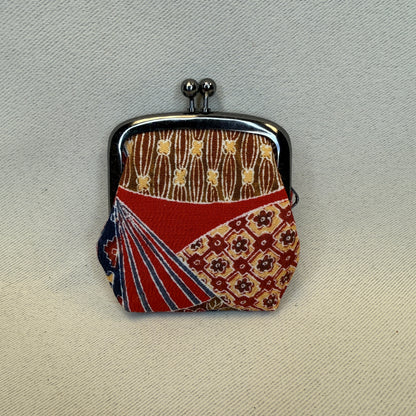 "Blossoms of Kaga" Japanese Clasp Coin Purse