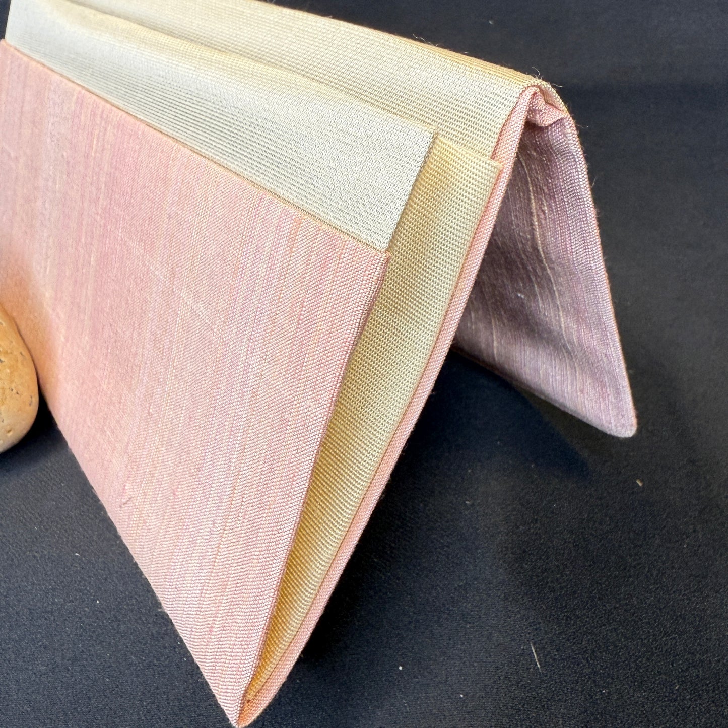 "Safflower Dye" Japanese Folded Wallet