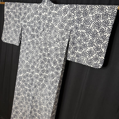 "Starburst Petals" Vintage Japanese Yukata