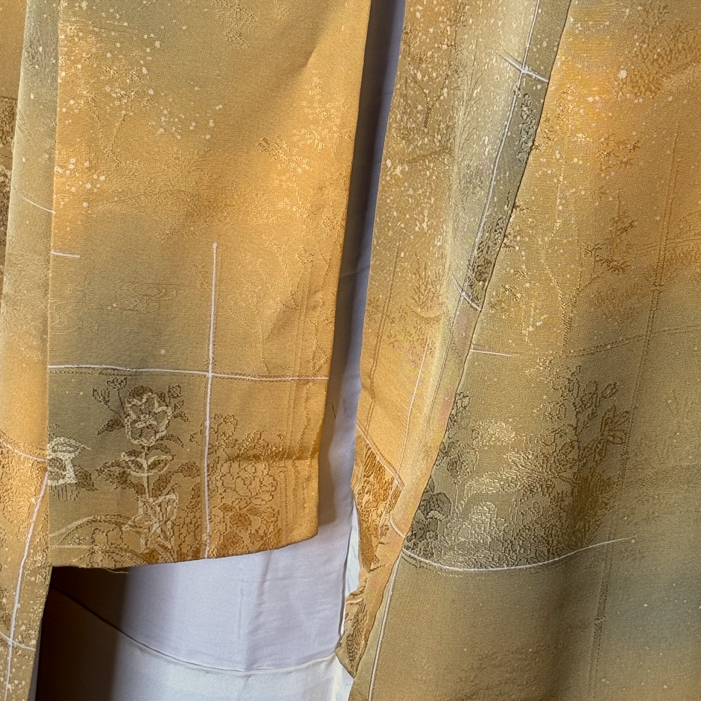 "Sunrise Mist" Vintage Woman's Kimono