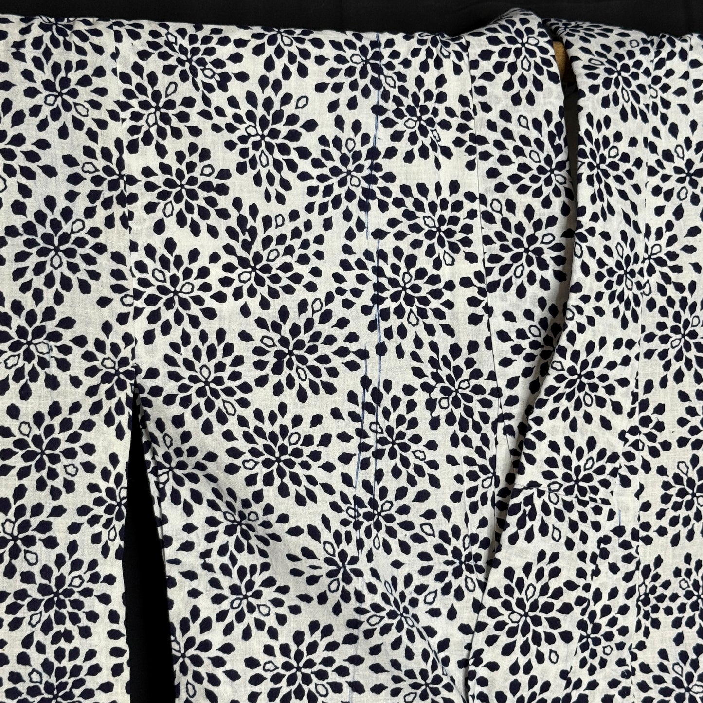 "Starburst Petals" Vintage Japanese Yukata