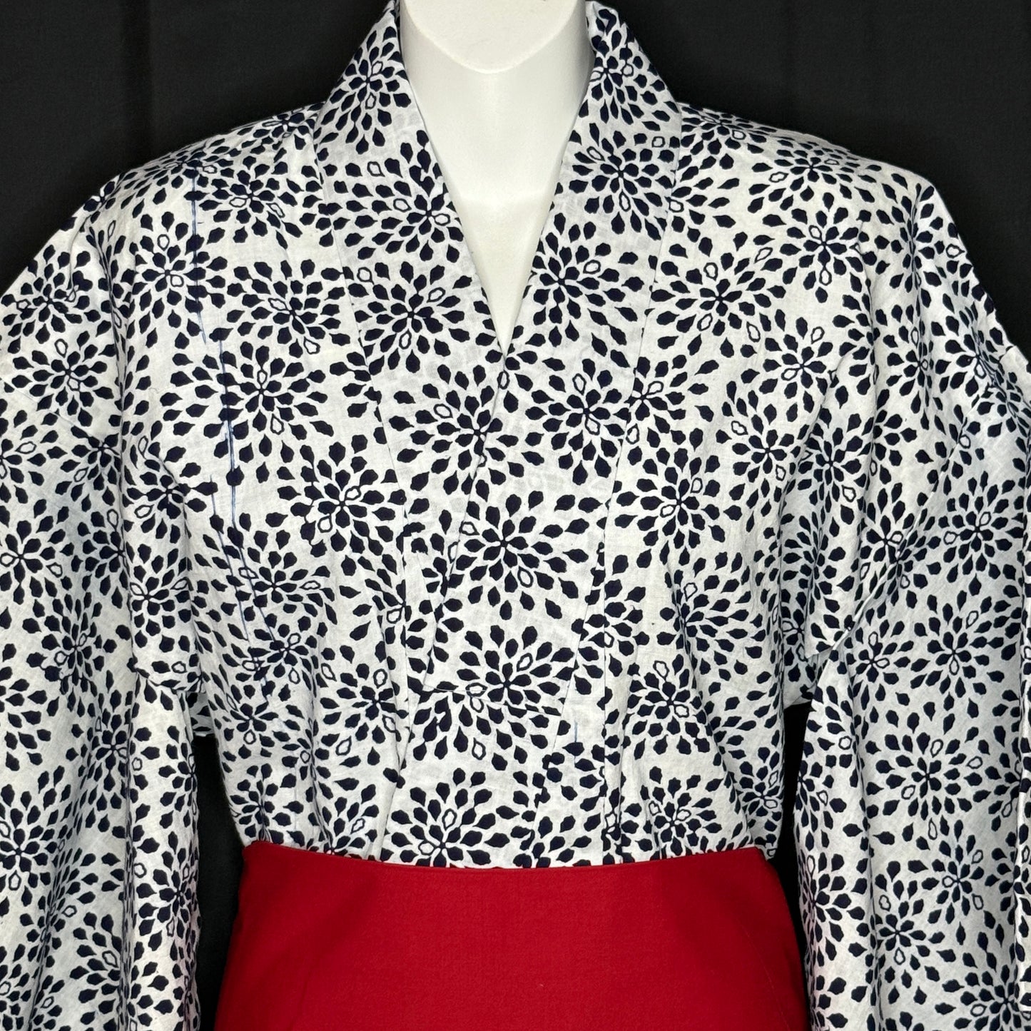 "Starburst Petals" Vintage Japanese Yukata