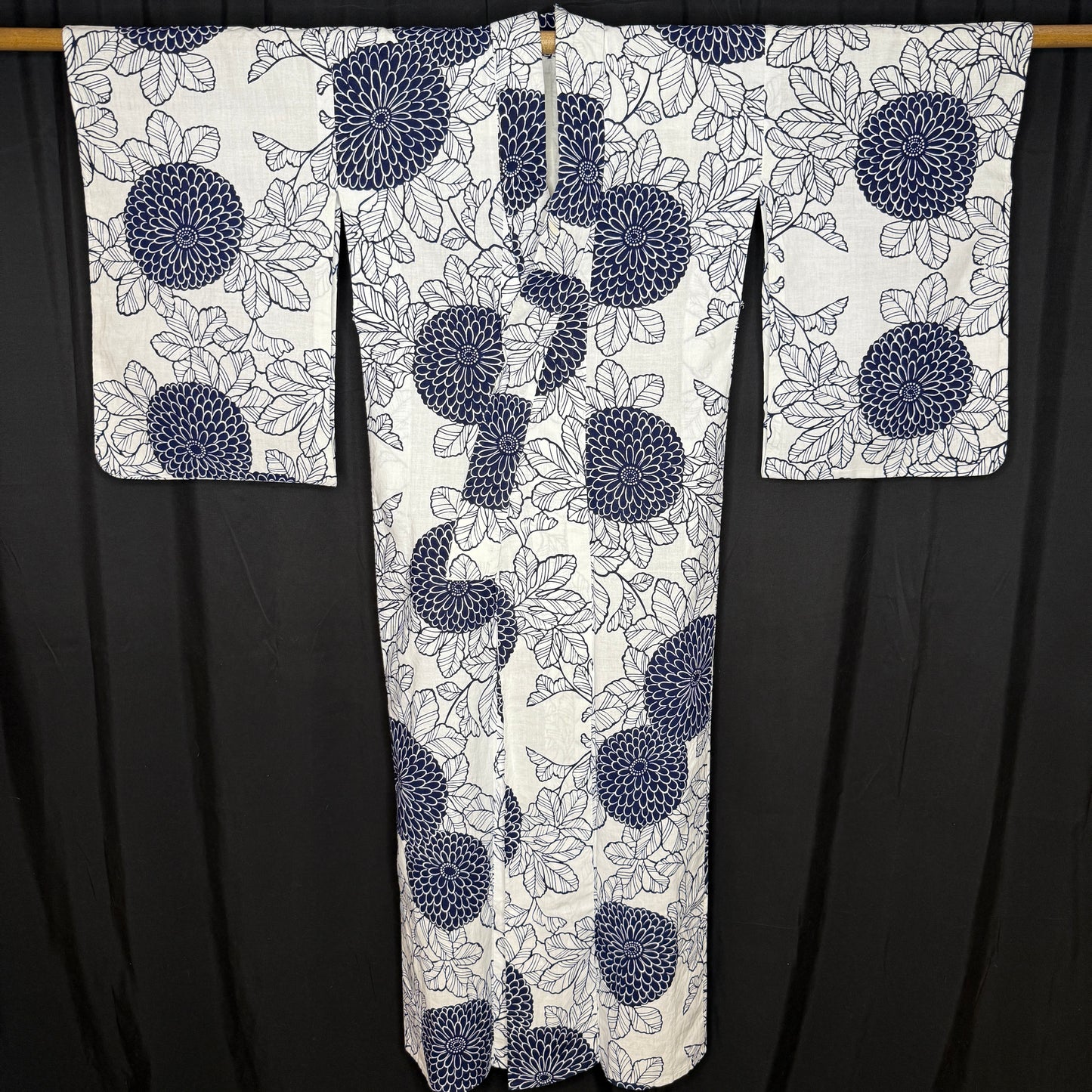 "Stardew Chrysanthemum" Vintage Japanese Yukata