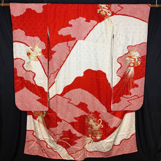 "Kusudama" Vintage Furisode Kimono