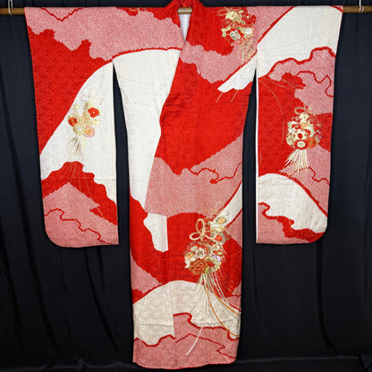 "Kusudama" Vintage Furisode Kimono