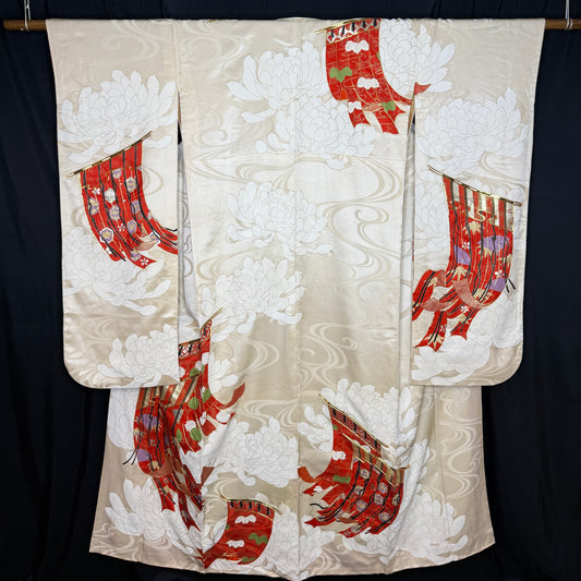 "Gentle Breeze" Vintage Furisode Kimono