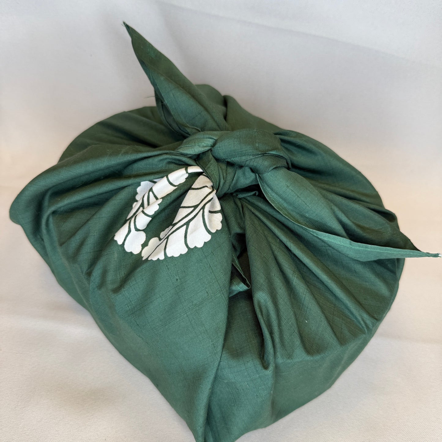 "Emerald Silk" Vintage Furoshiki (Medium)
