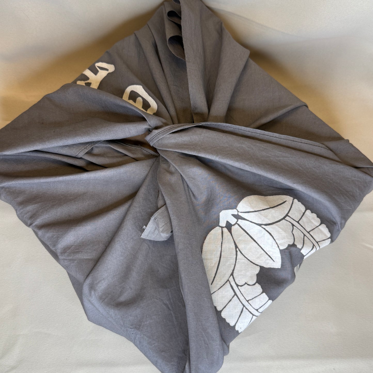 "Gray Wisteria" Vintage Furoshiki (Large)