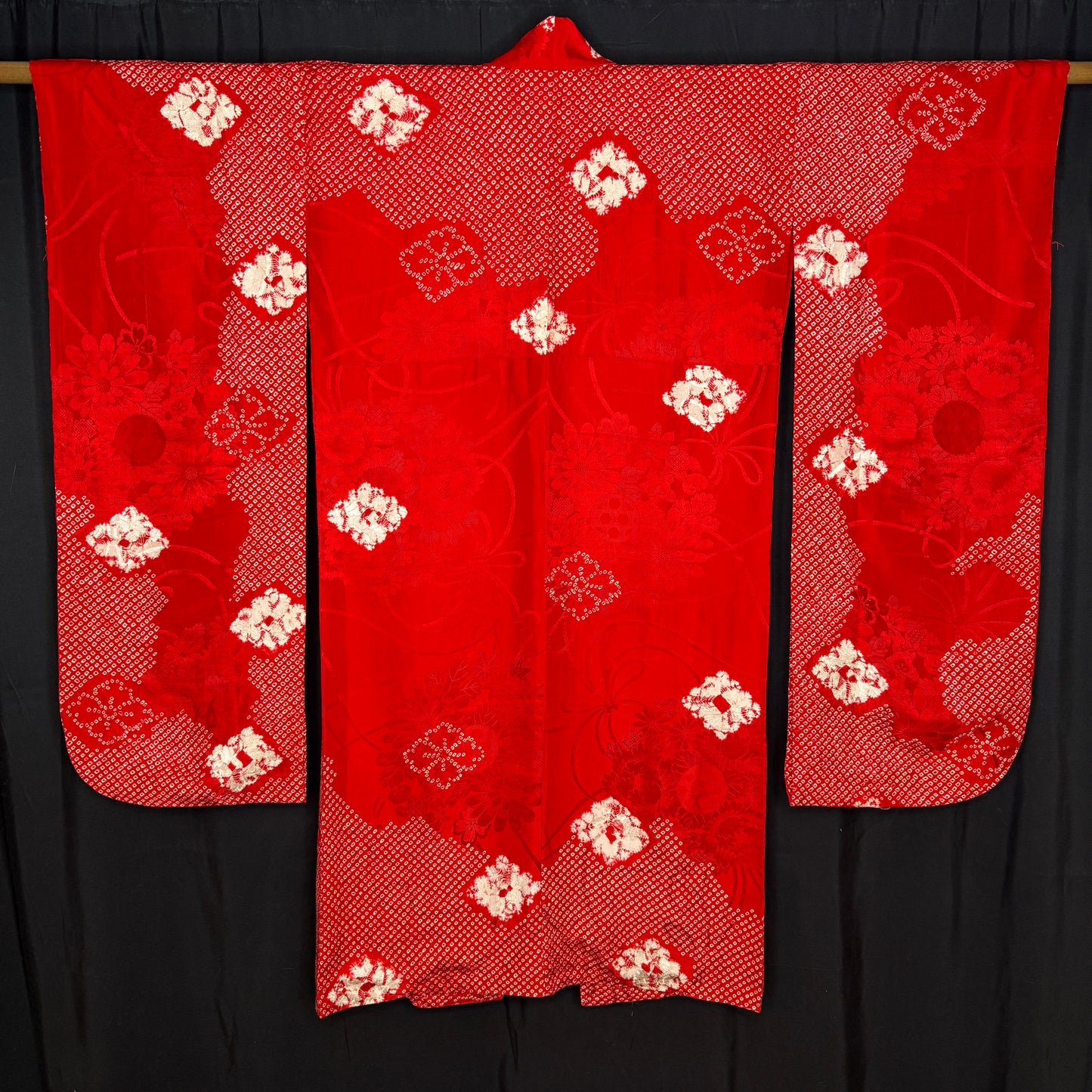 "Cherries Jubilee" Vintage Juban Underkimono