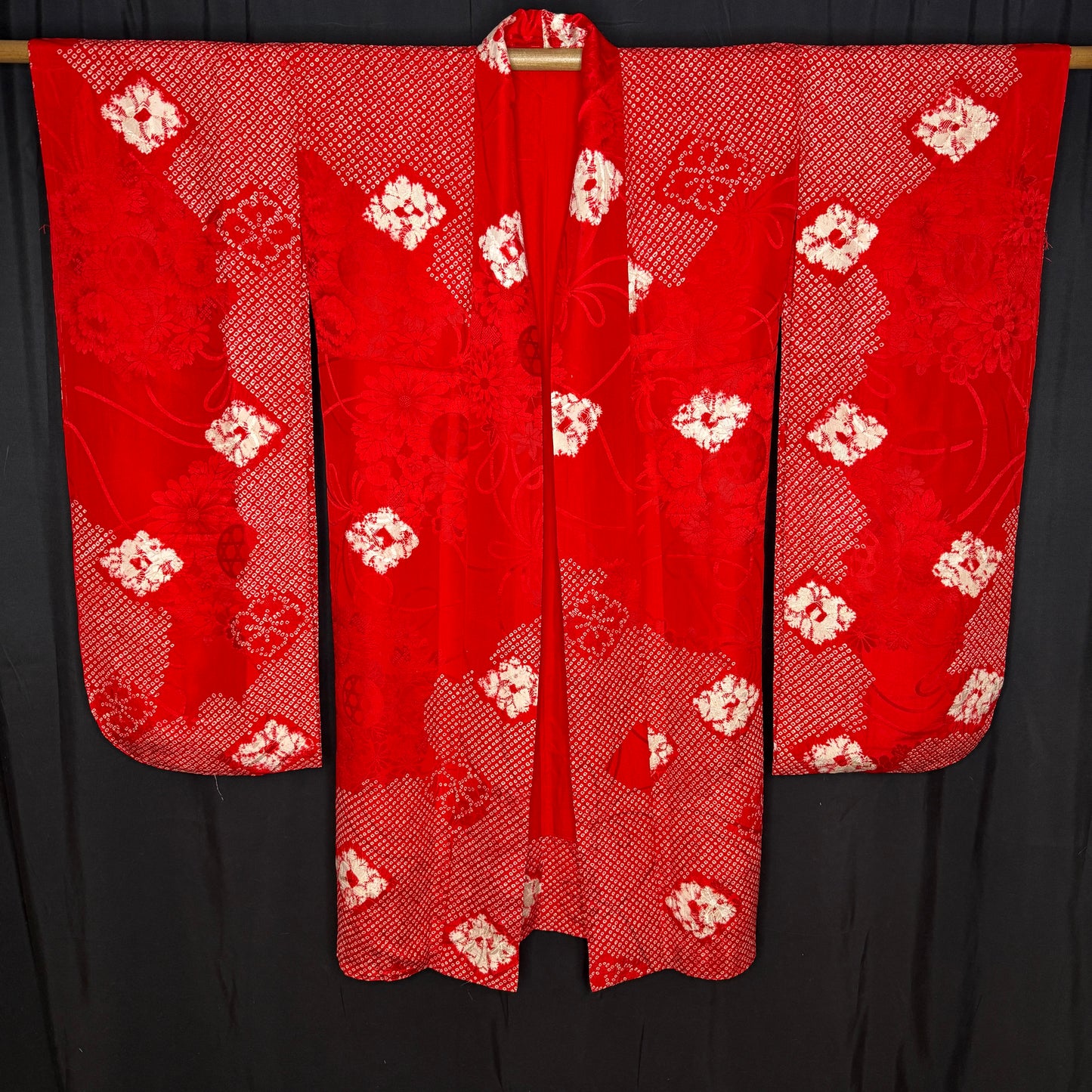 "Cherries Jubilee" Vintage Juban Underkimono