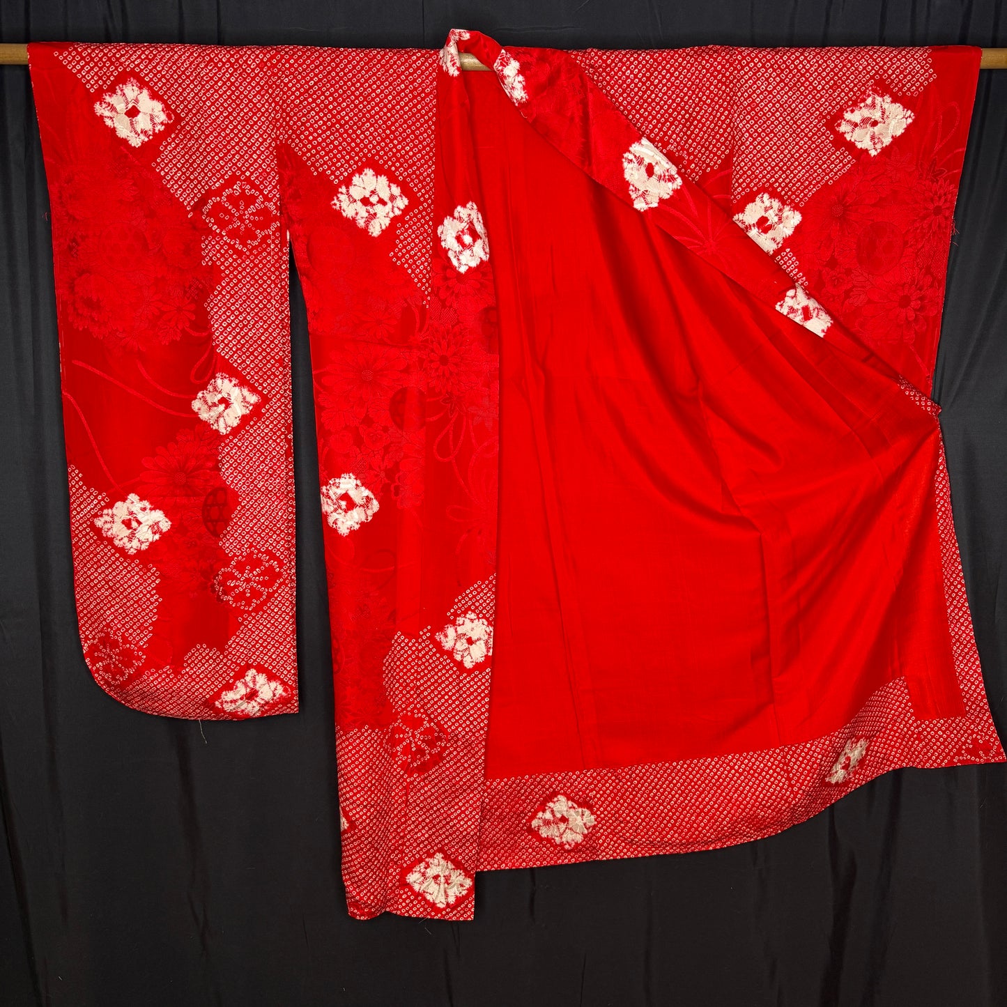 "Cherries Jubilee" Vintage Juban Underkimono
