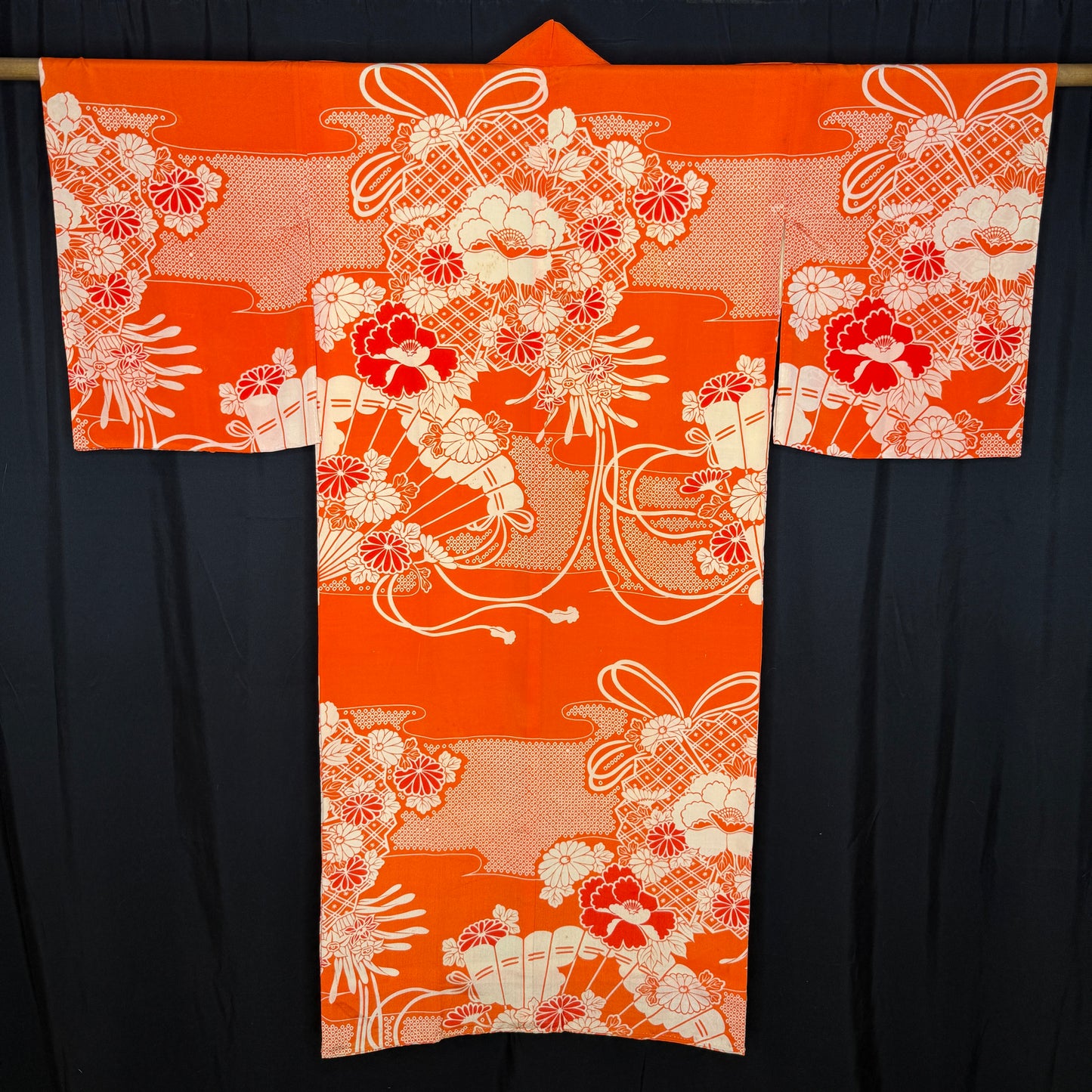 "Flower Power" Vintage Juban Underkimono