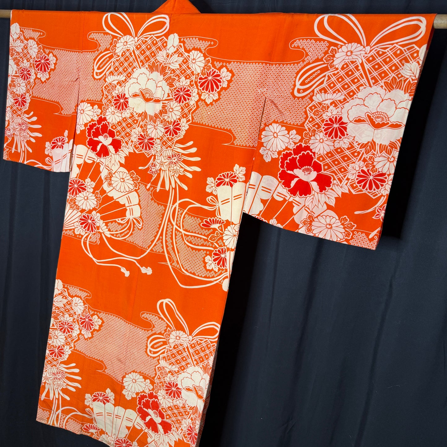 "Flower Power" Vintage Juban Underkimono