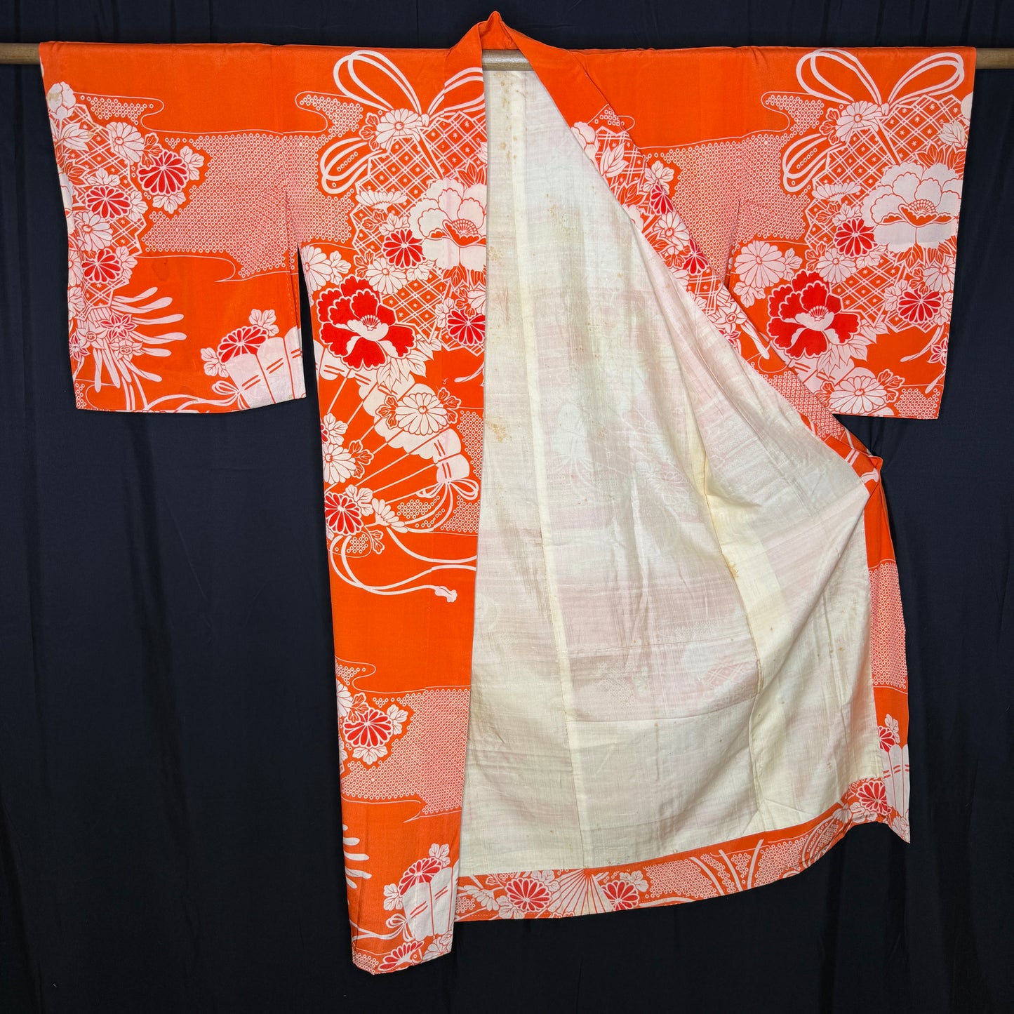 "Flower Power" Vintage Juban Underkimono