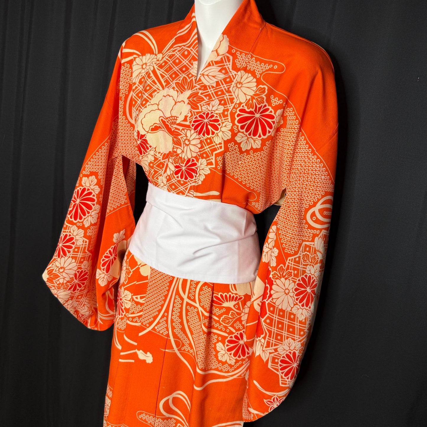 "Flower Power" Vintage Juban Underkimono