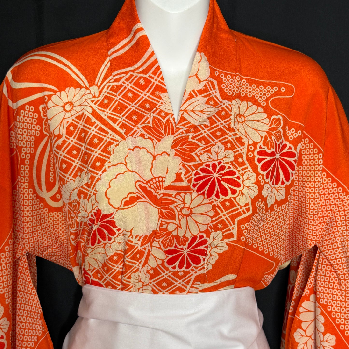 "Flower Power" Vintage Juban Underkimono