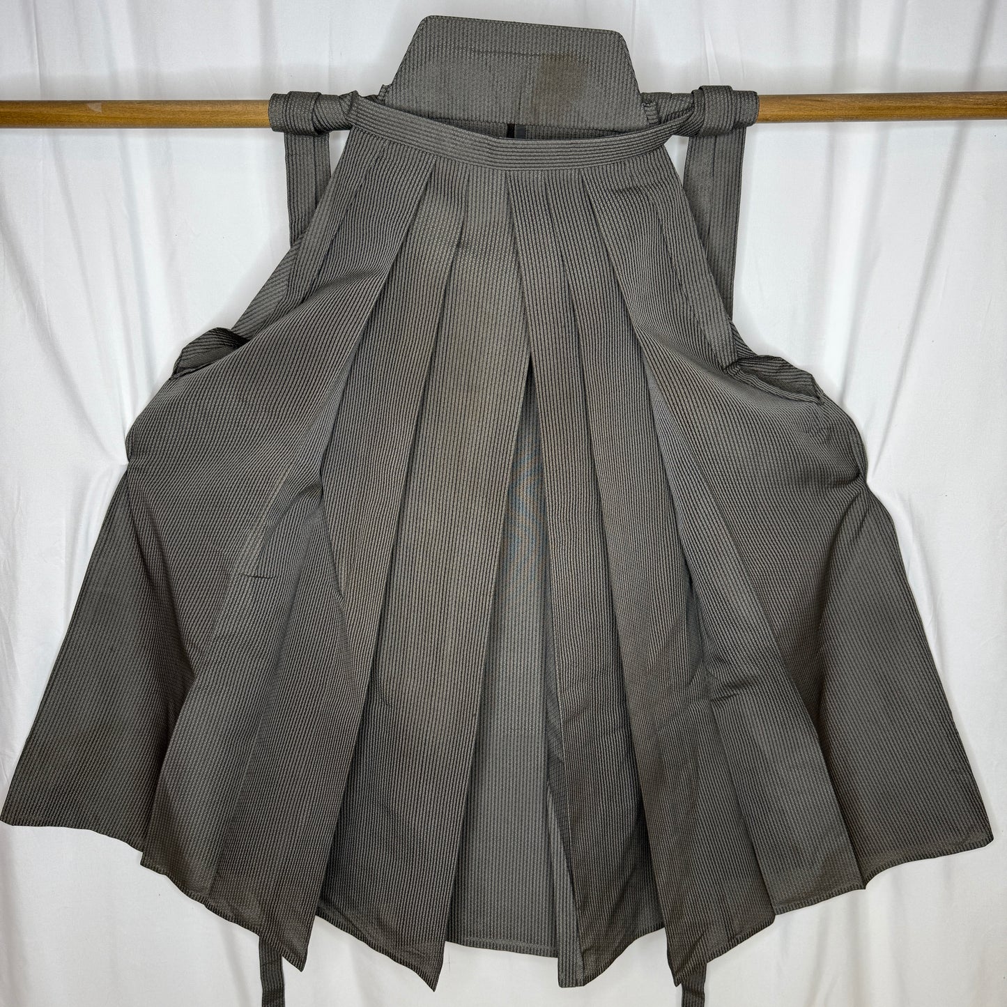 "Matsuo Gofukuten" Vintage Man's Hakama