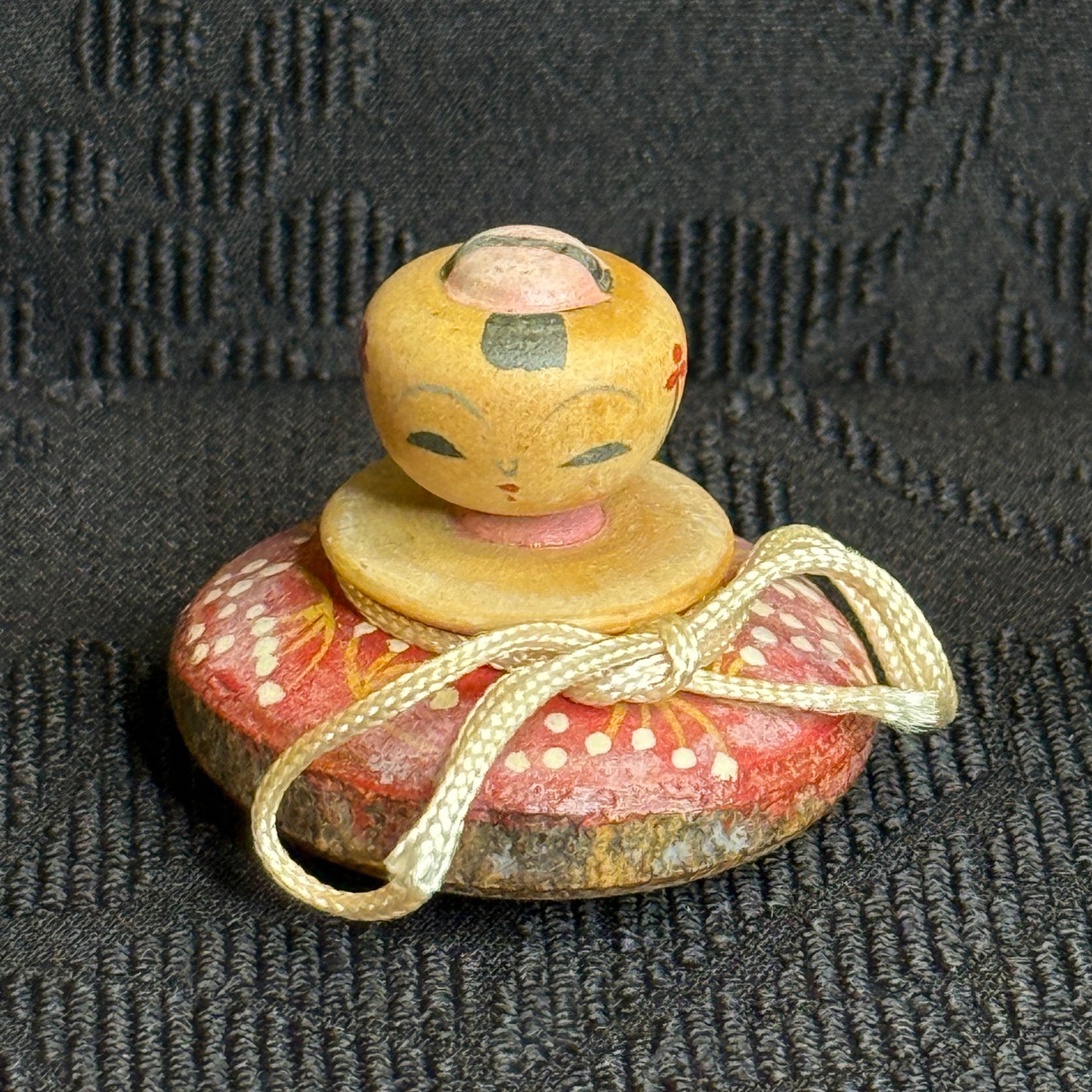 "Spinning Sweethearts" Vintage Kokeshi Doll Pair