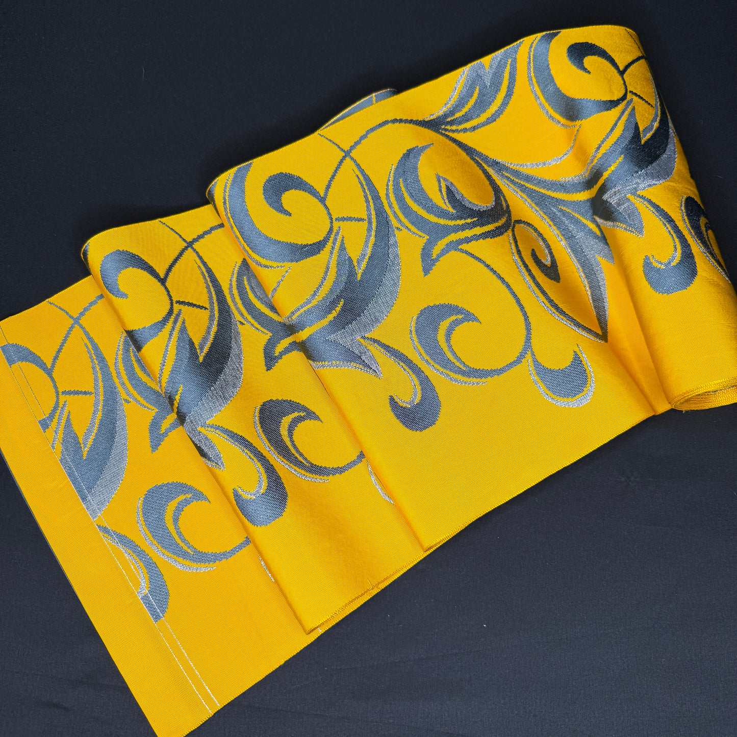 "Deco Vine" Vintage Obi BOLT