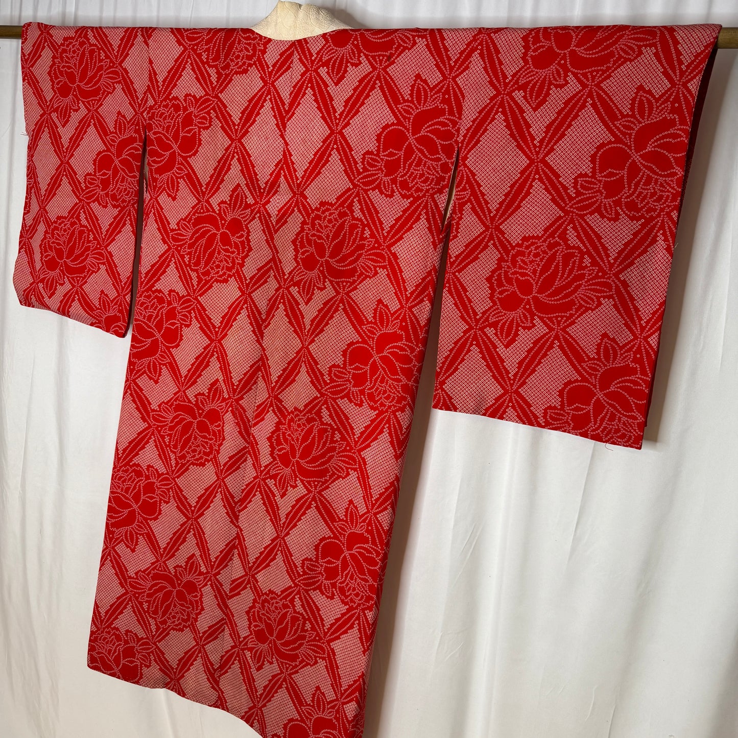 "Red Roses" Vintage Juban Underkimono