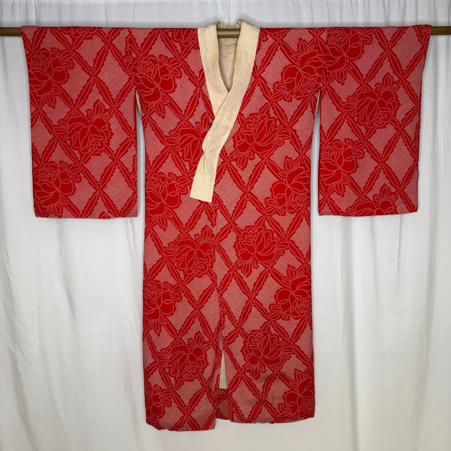 "Red Roses" Vintage Juban Underkimono
