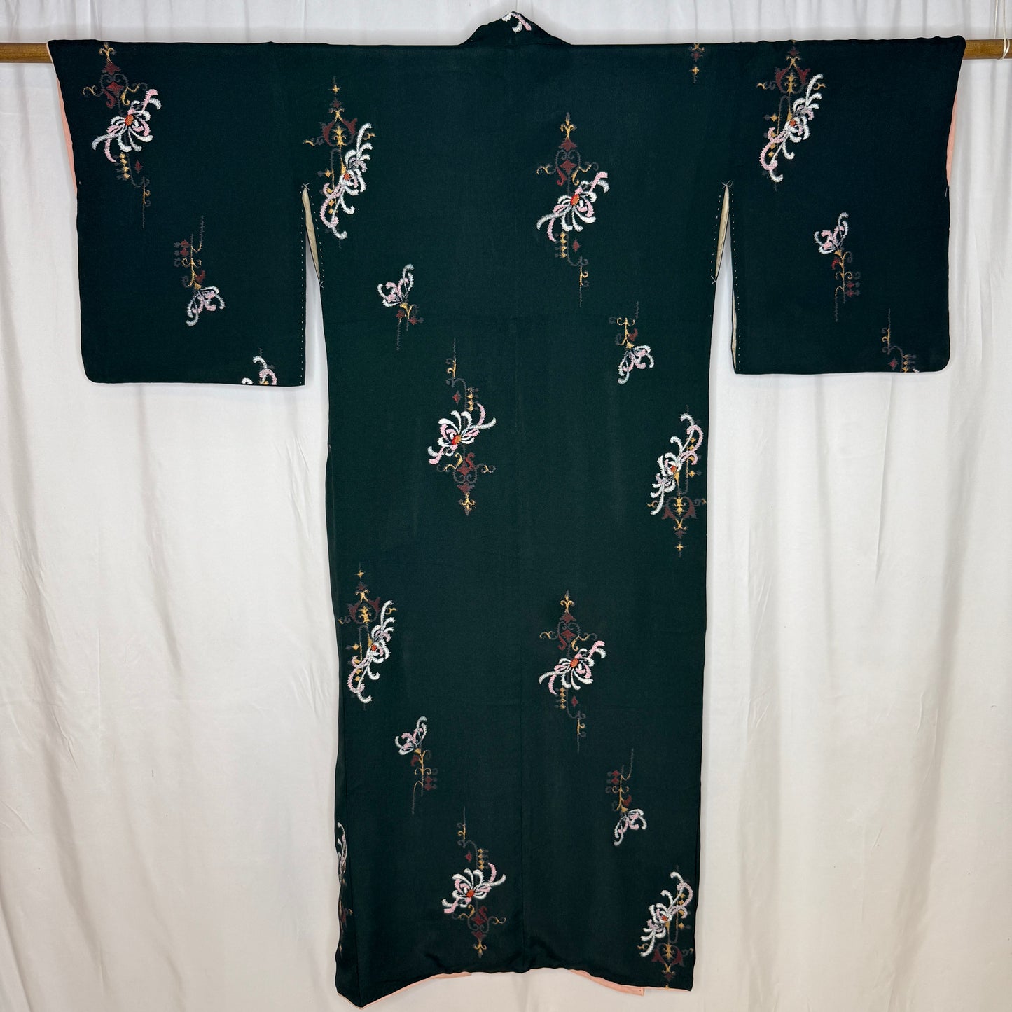 "Spider Mums" Vintage Casual Kimono