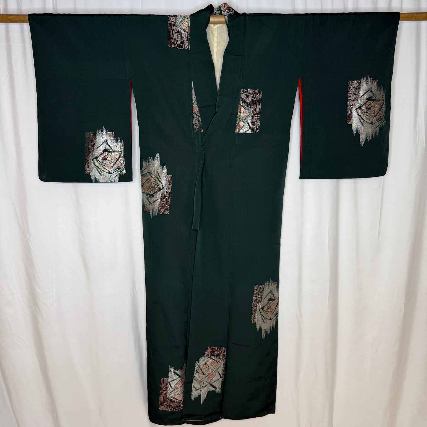"Abstract Roses" Vintage Casual Kimono