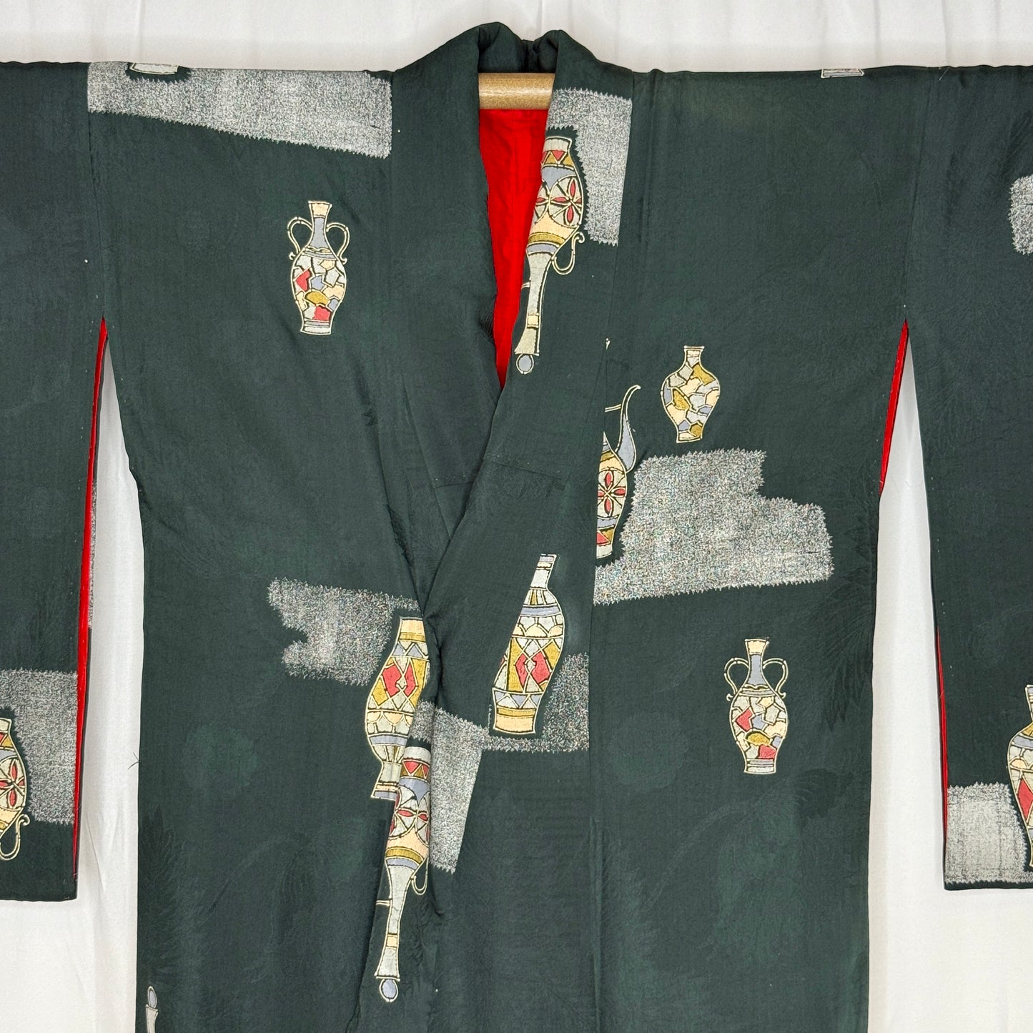 "Holiday Urns" Vintage Casual Kimono