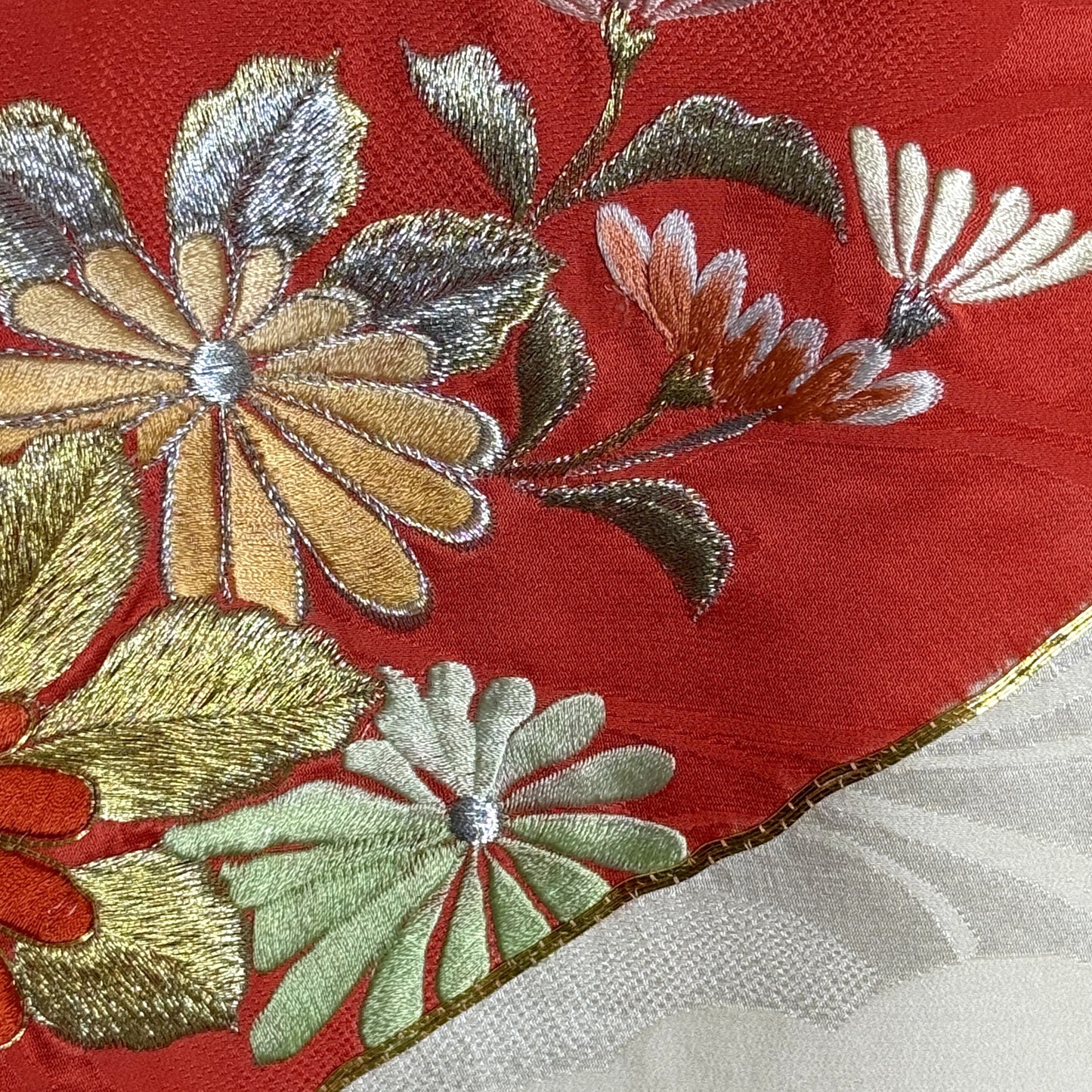 "Cloud Garden" Vintage Furisode Kimono