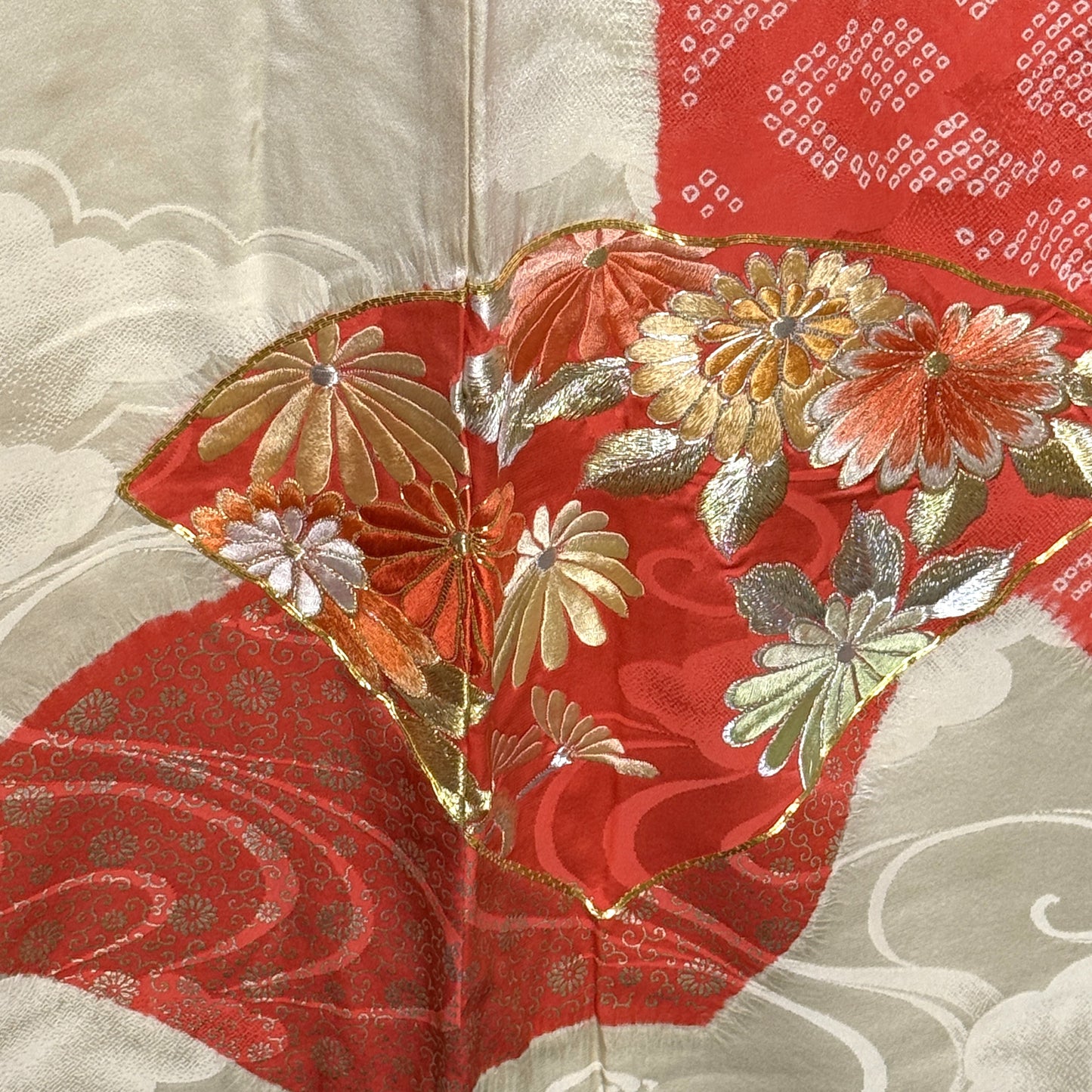 "Cloud Garden" Vintage Furisode Kimono