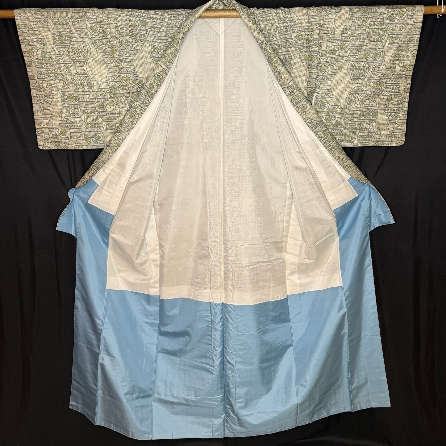 "Urn Collector" Kimono Obi Set