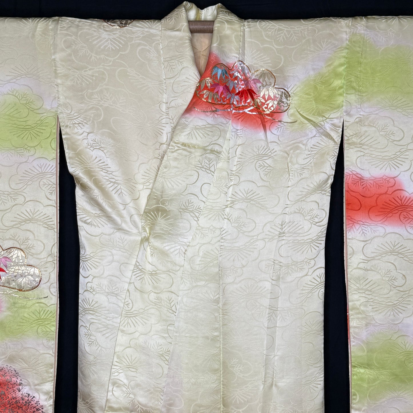 "Dreamy Pine" Vintage Furisode Kimono