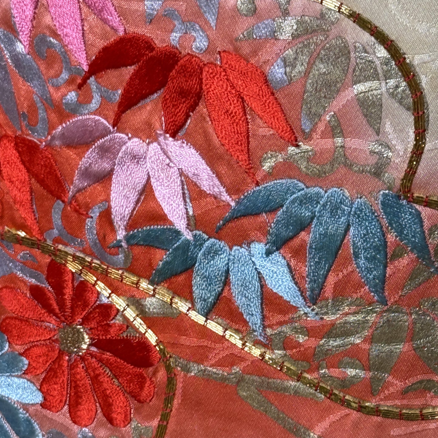 "Dreamy Pine" Vintage Furisode Kimono