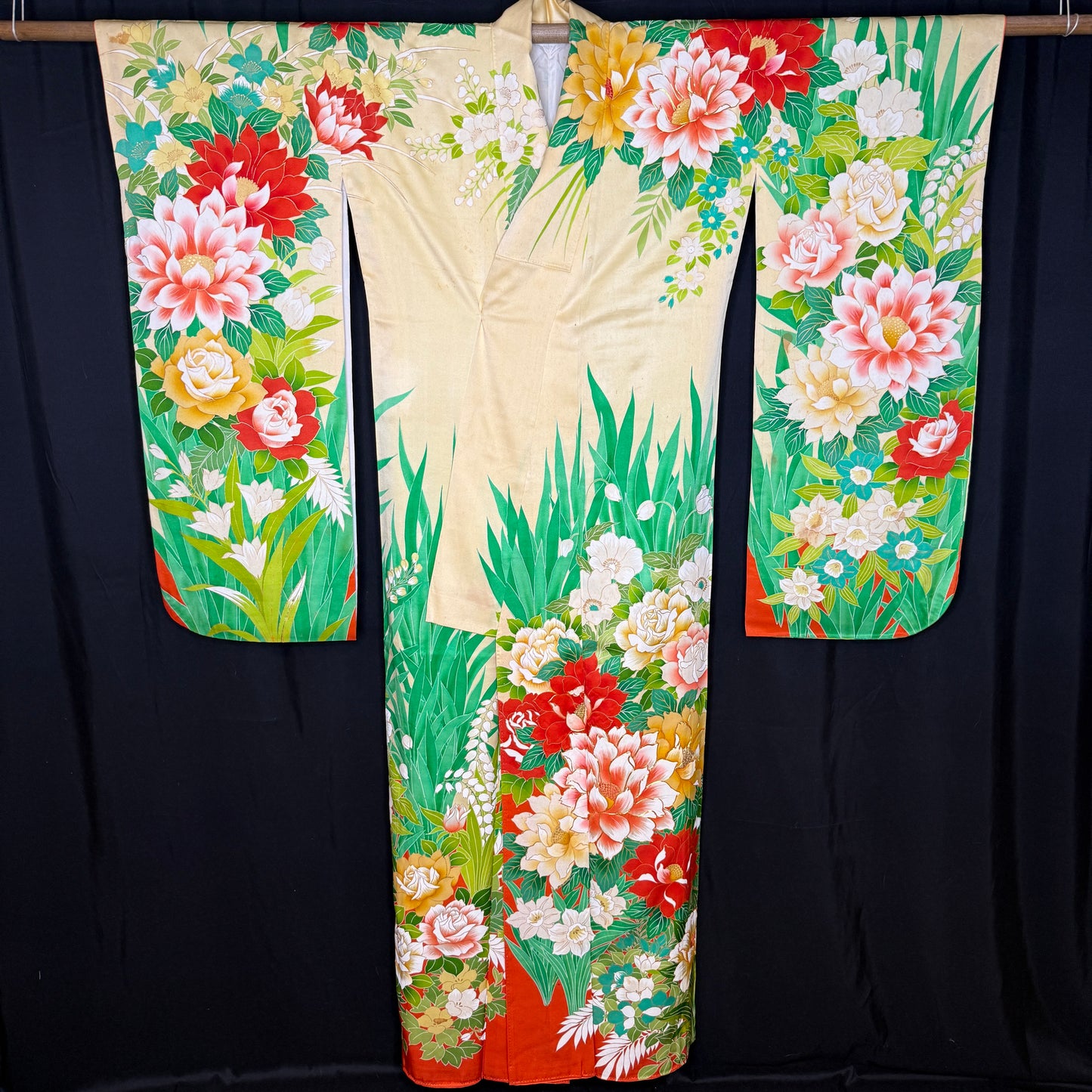"Garden Crescendo" Vintage Furisode Kimono