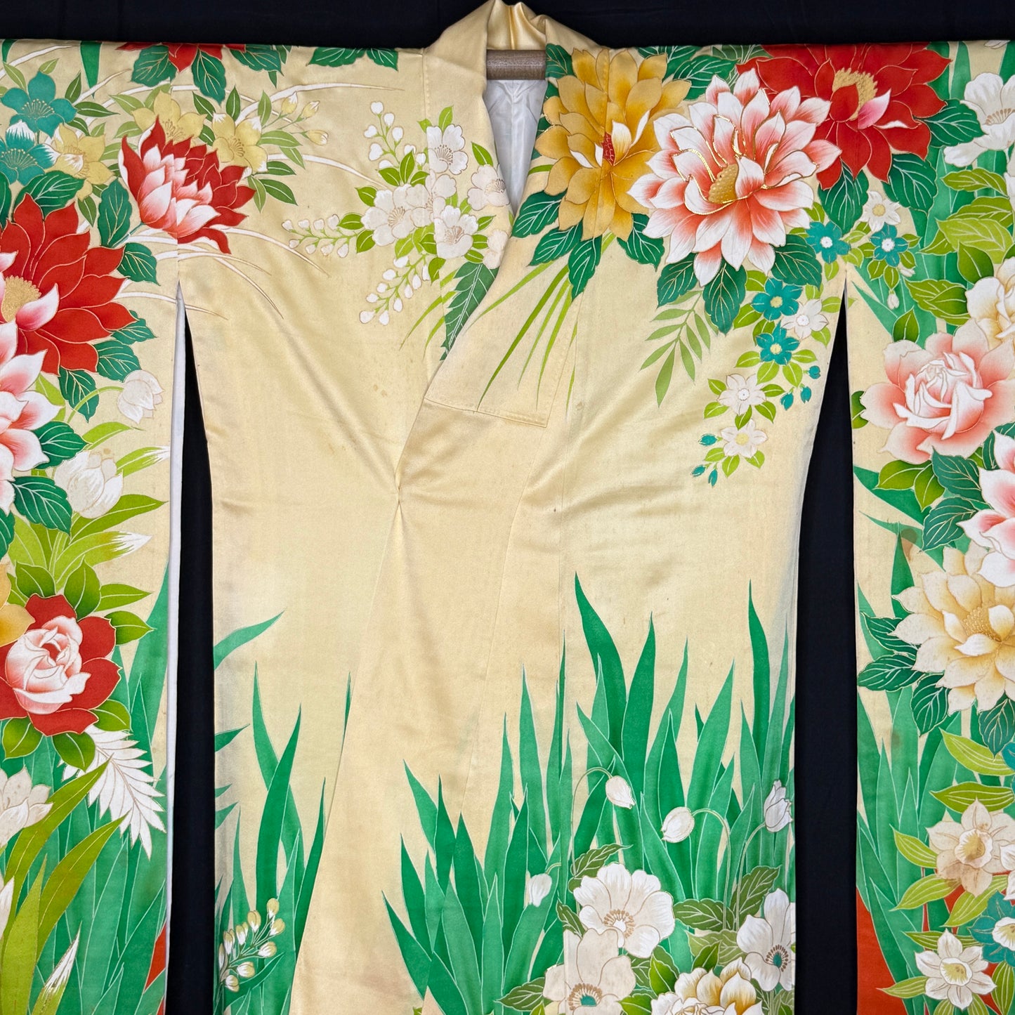 "Garden Crescendo" Vintage Furisode Kimono