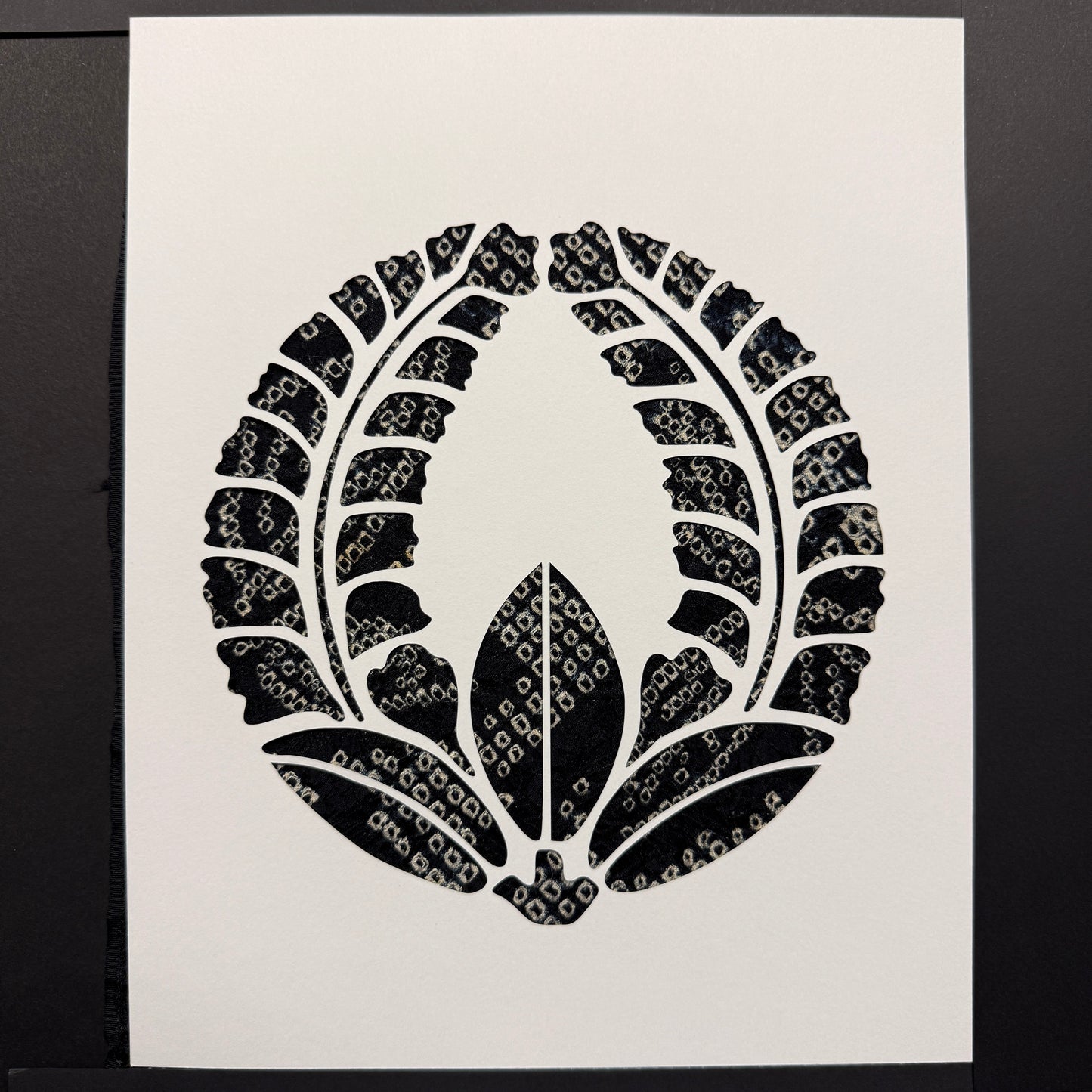 "Wisteria Crest" Katagami Art