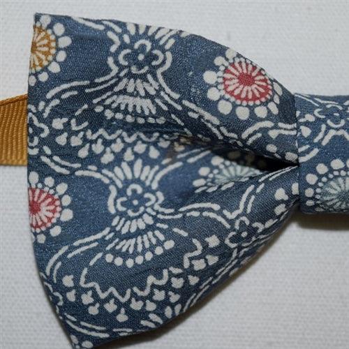 "Sky Blue Stencil" - Bow Tie - Kyoto Kimono